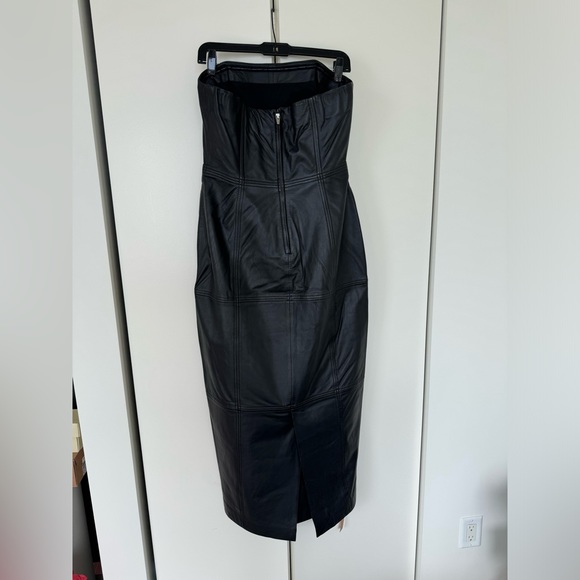 Reformation black leather strapless dress in size 8 - Picture 4 of 6